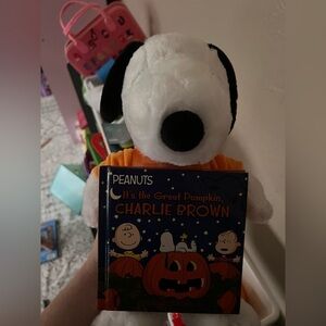 Spirit Snoopy Plush with Peanuts Book